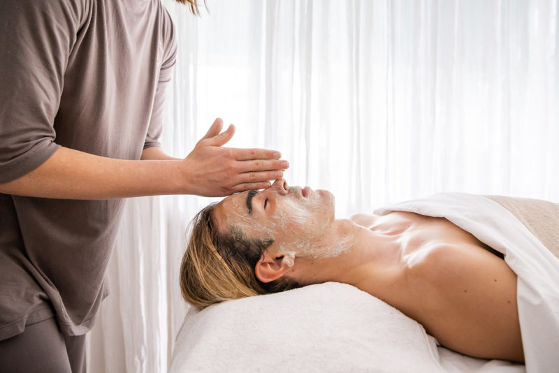 Men's facial at Earth and Skin day spa on the Gold Coast