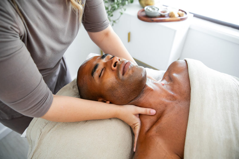 Mens massage at Earth and Skin day spa on the Gold Coast