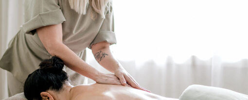 Client Enjoying Aromatherapy Massage At Our Gold Coast Clinic 640x480